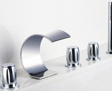 From Unconscious Consumer to Fashion Lover